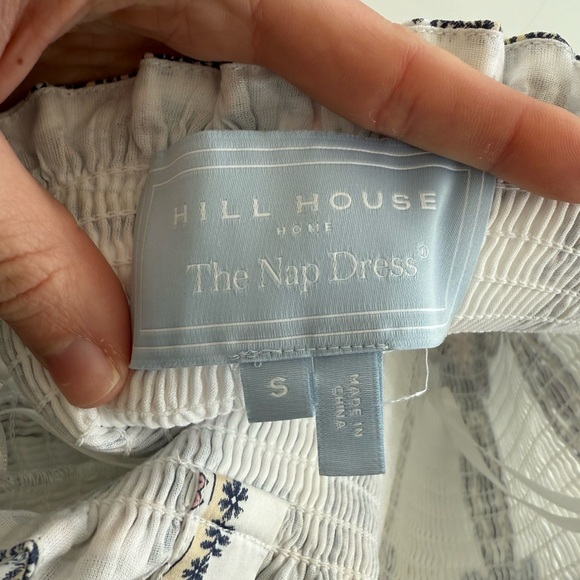 Hill House Dress - Picture 3 of 4